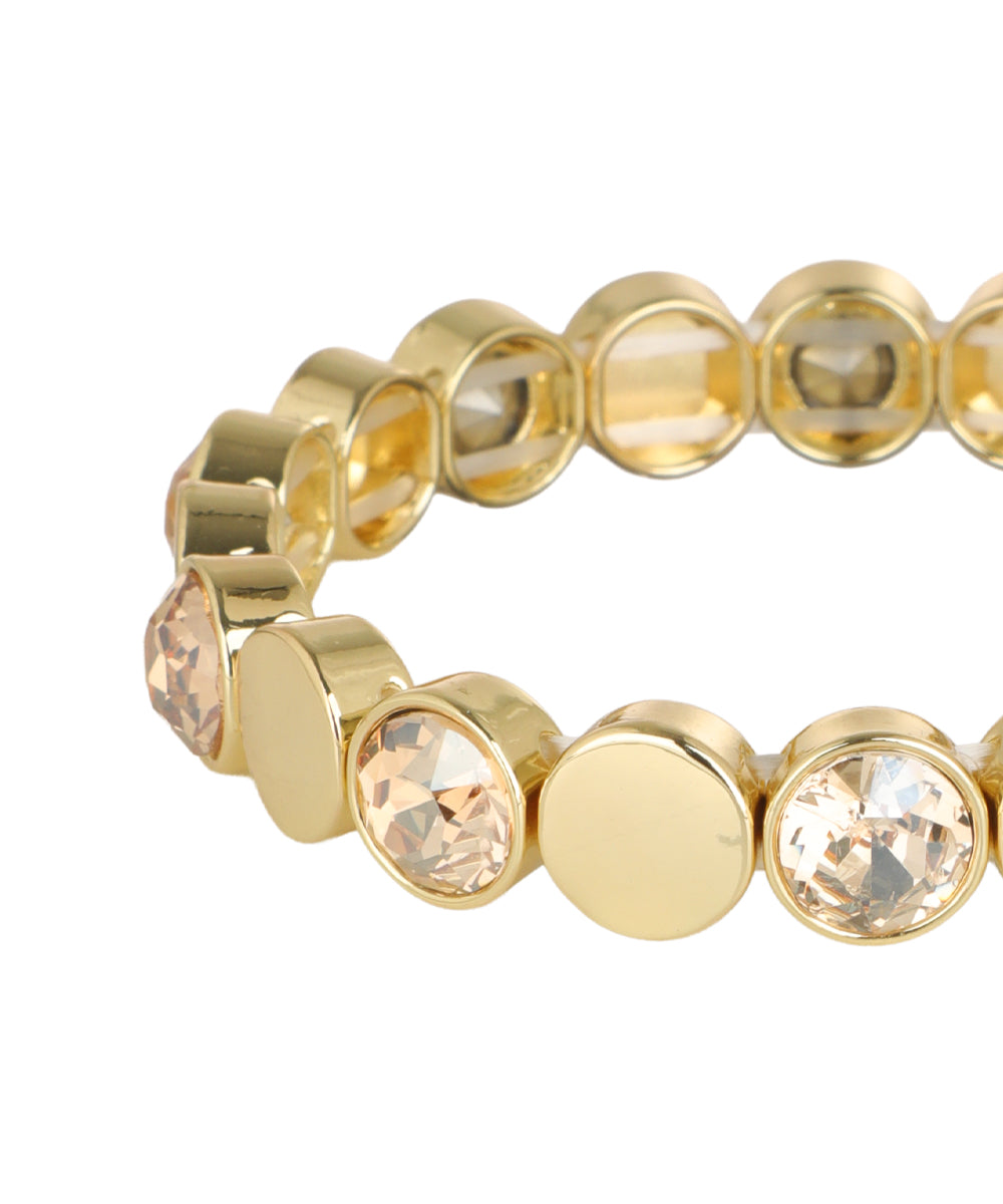 Flexible bracelet with a circular disc silhouette