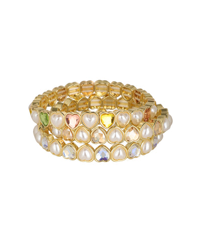 Heart motif bracelet for effortless everyday stacking