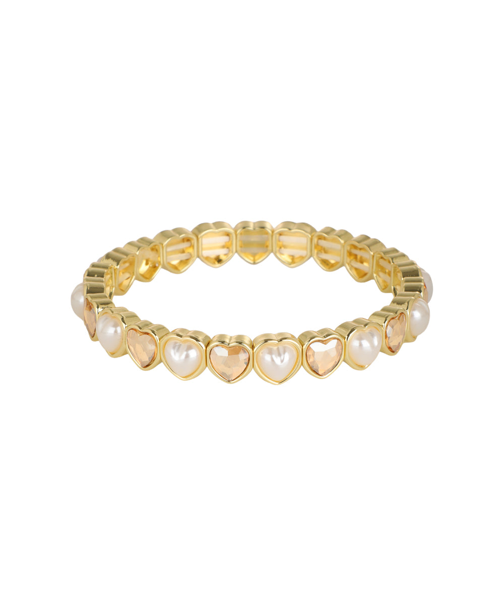 Stretch bracelet with alternating heart motif details
