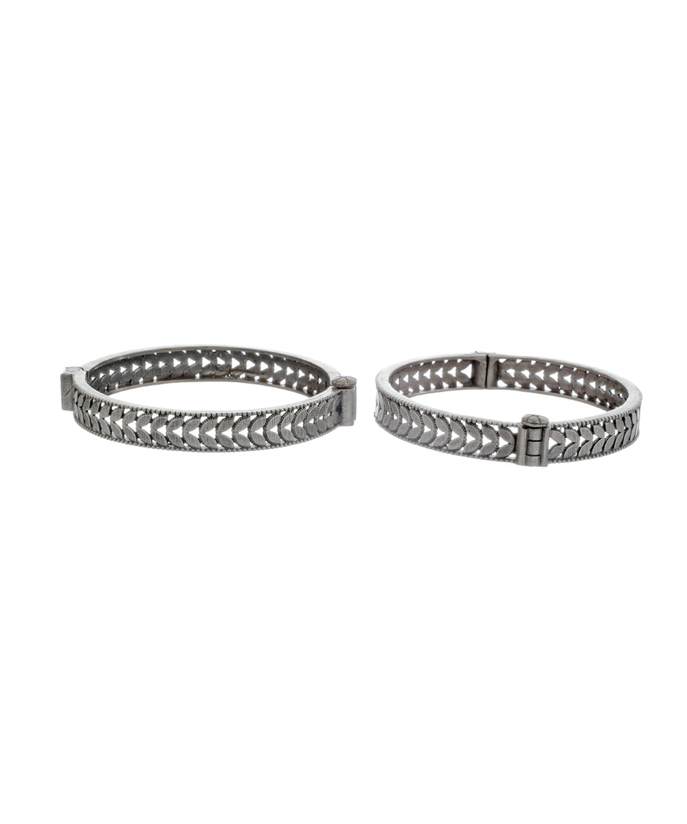 Crescent Pattern Engraved Oxidised Bangles | Stylika