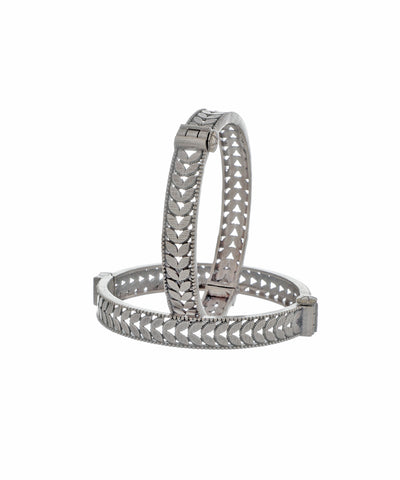 Crescent Pattern Engraved Oxidised Bangles | Stylika