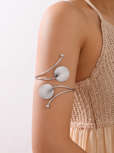 Abstract Shell Motif Arm Cuff | Stylika