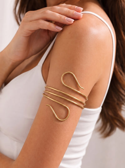 Refined Spiraled Upper Arm Cuff for Modern Style | Stylika
