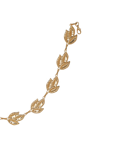 Waist chain with connected leaf-shaped design elements