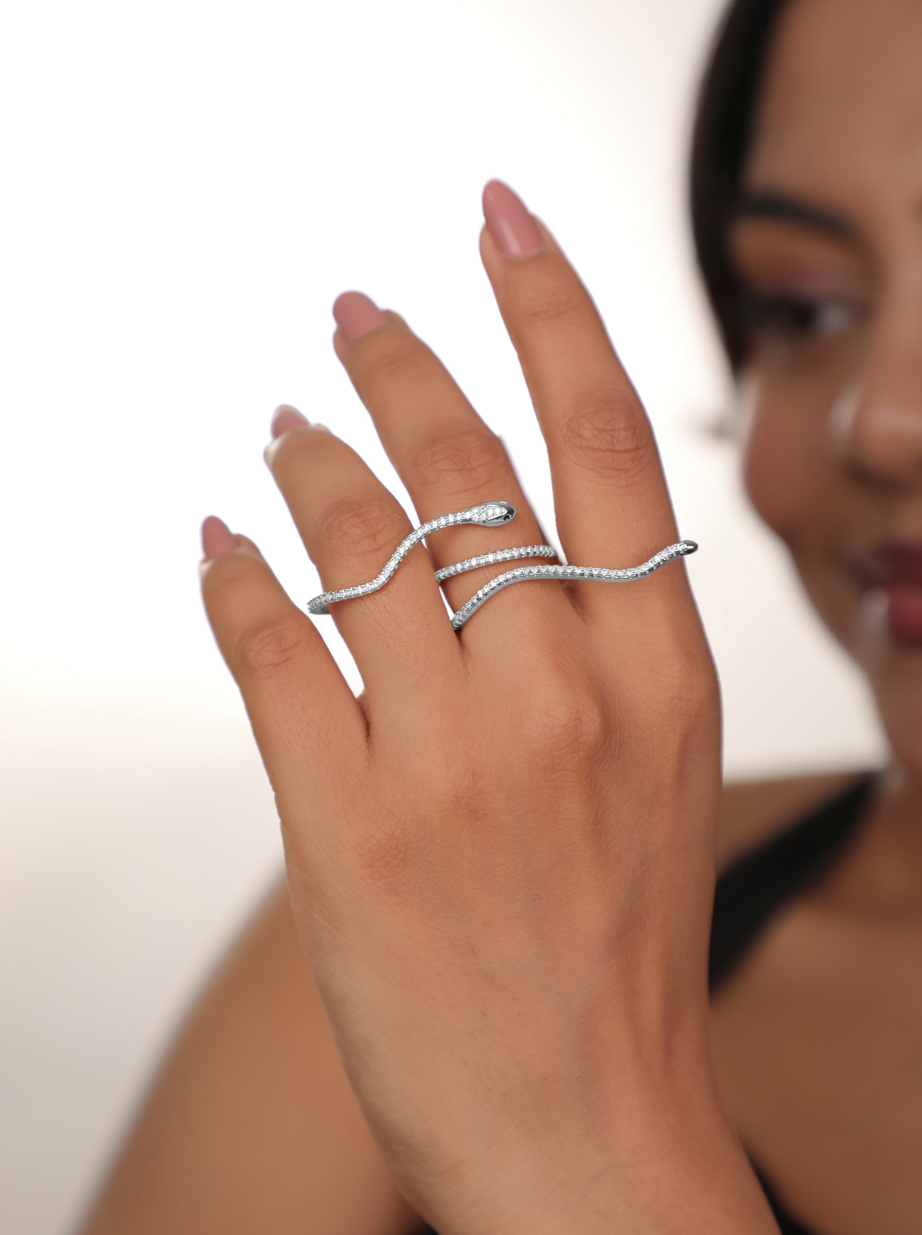 Elegant Serpent Wrap Statement Ring with Sparkle | Stylika