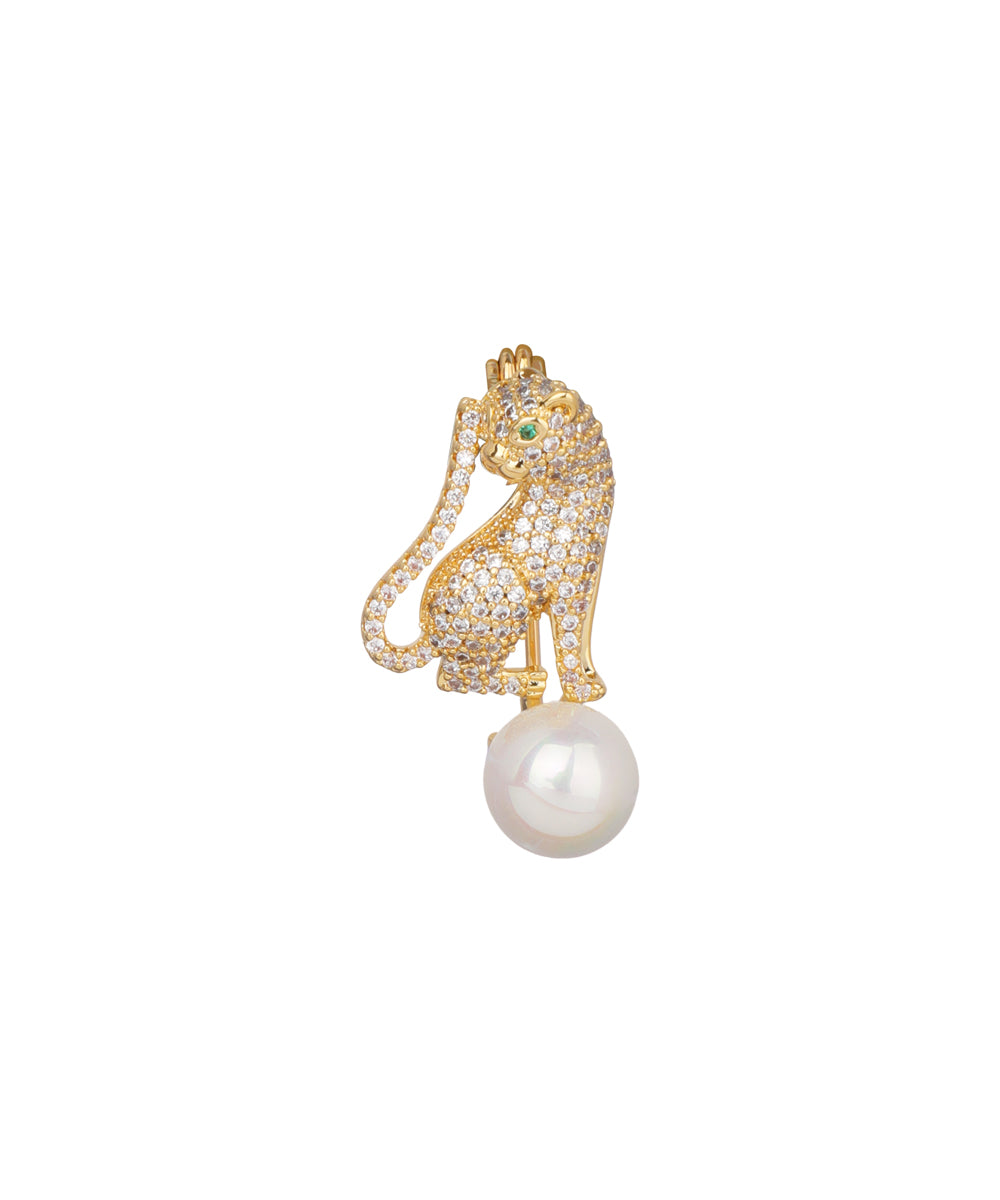 Leopard Motif Brooch with Faux Pearl Detail | Stylika