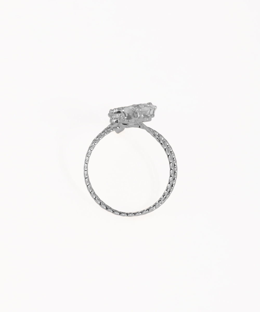 Sparkling Butterfly Vine Embellished Full-Finger Ring | Stylika