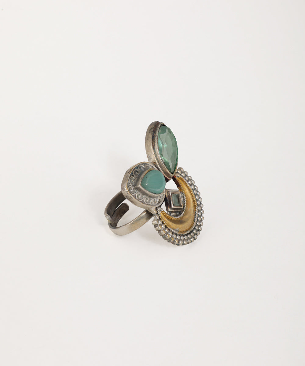 Vintage-inspired oxidised crescent ring with decorative filigree work