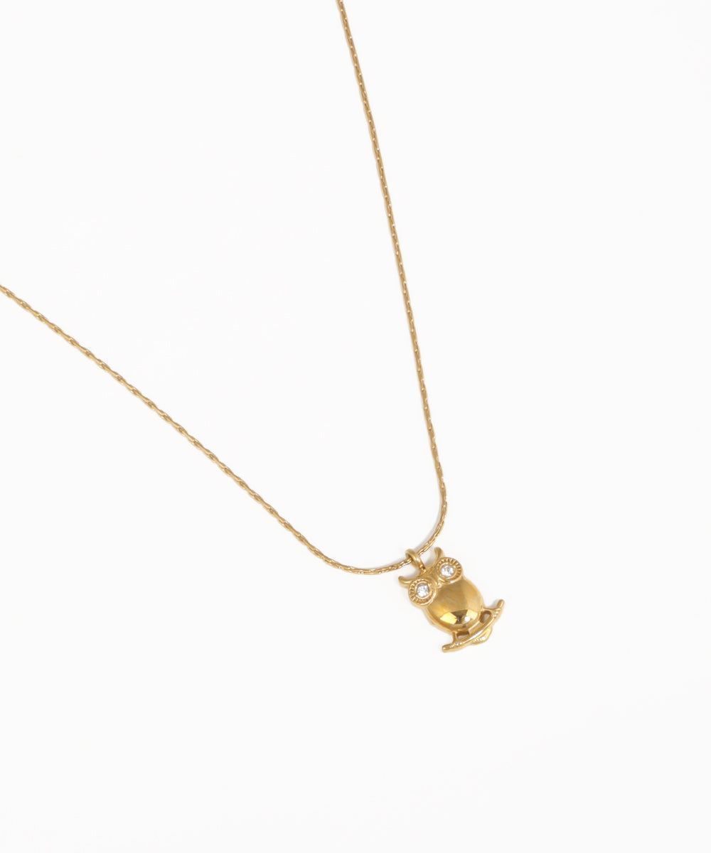 Charming owl pendant necklace with fine gold-tone chain