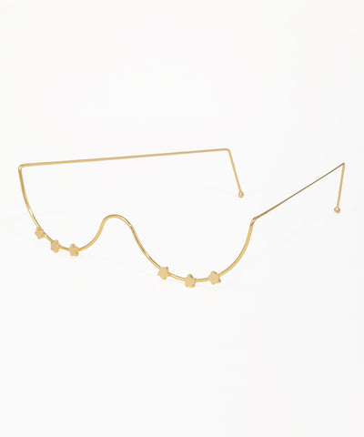 Fashion facelet with delicate star motifs and sleek gold wire construction