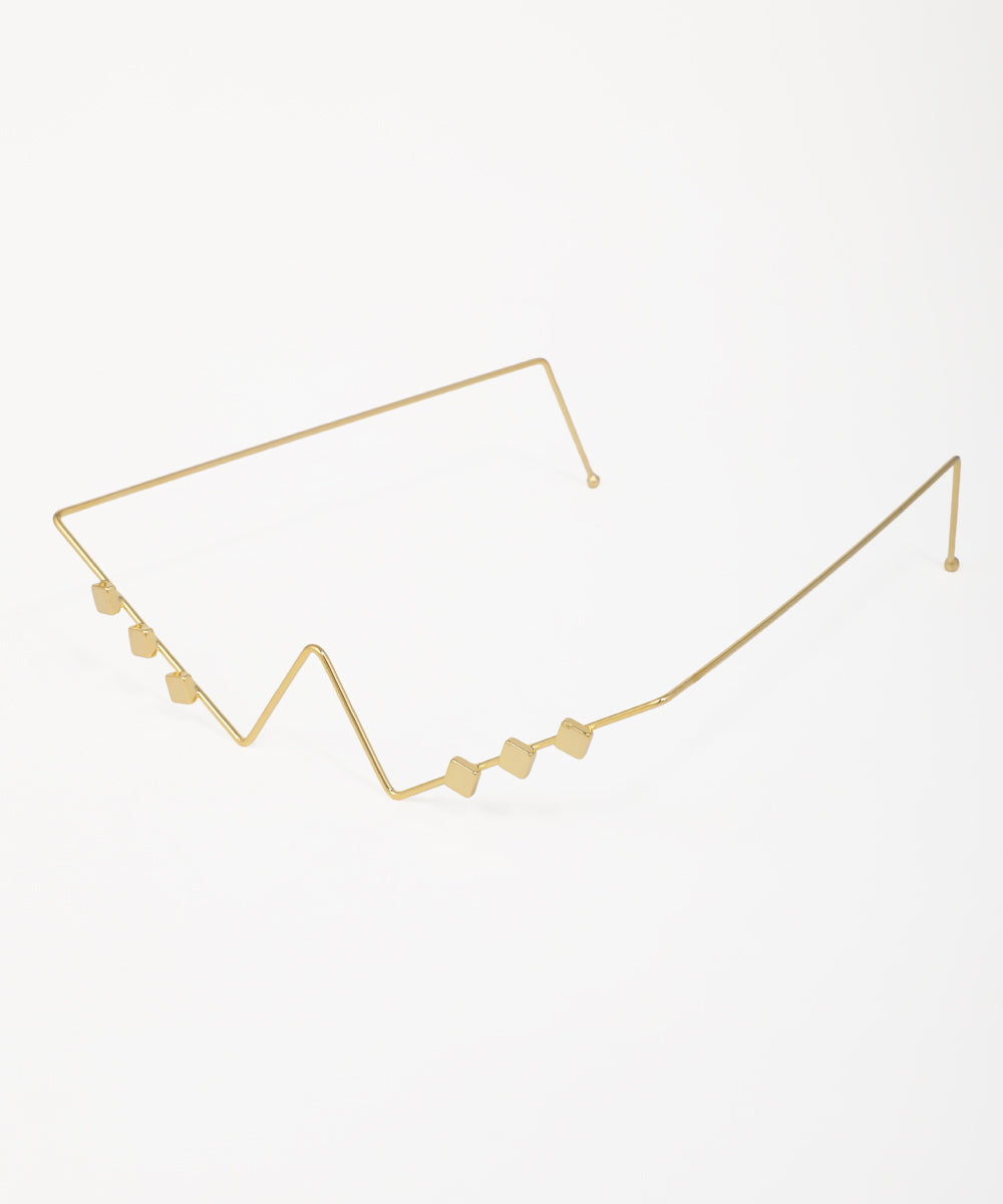 Lightweight gold zig-zag earrings featuring textured charms
