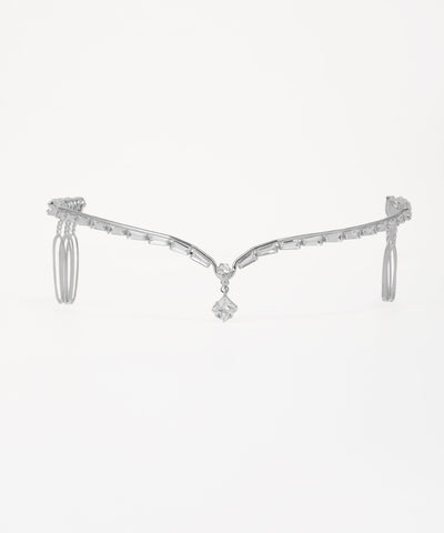 Bridal headpiece featuring V-shaped crystal arrangement and silver finish