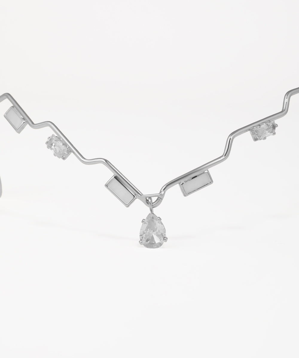 Crystal bridal crown featuring geometric curves and sparkling details