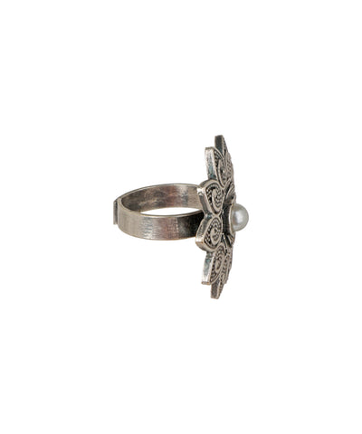 Paisley Petal Pearl Ring | Stylika