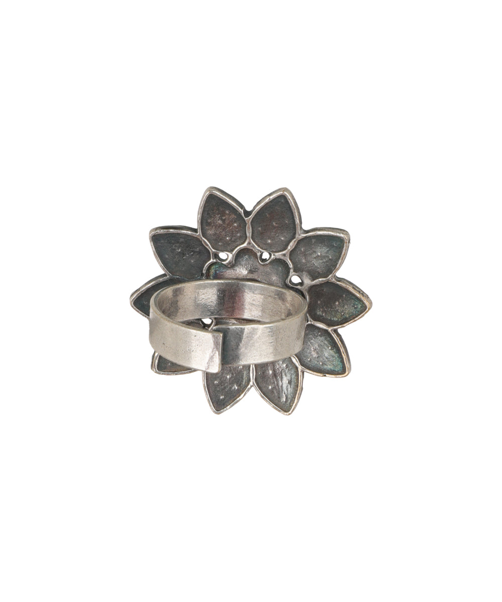 Paisley Petal Pearl Ring | Stylika