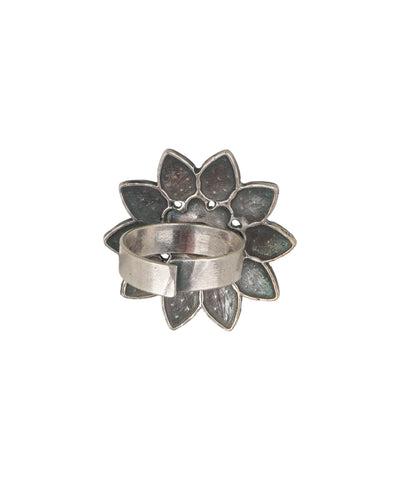 Paisley Petal Pearl Ring | Stylika