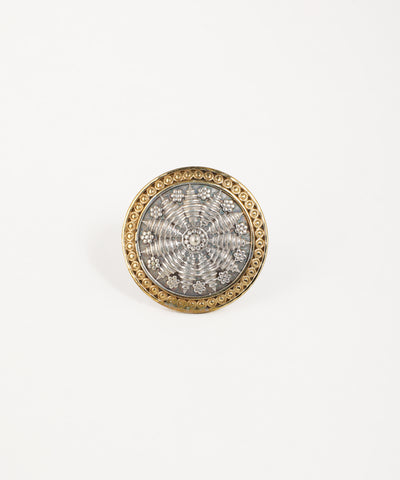 Dual tone oxidised ring with intricate circular pattern and gold-tone border