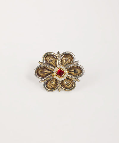 Oxidised and gold-tone ring with floral design, red glass crystal, and faux pearls