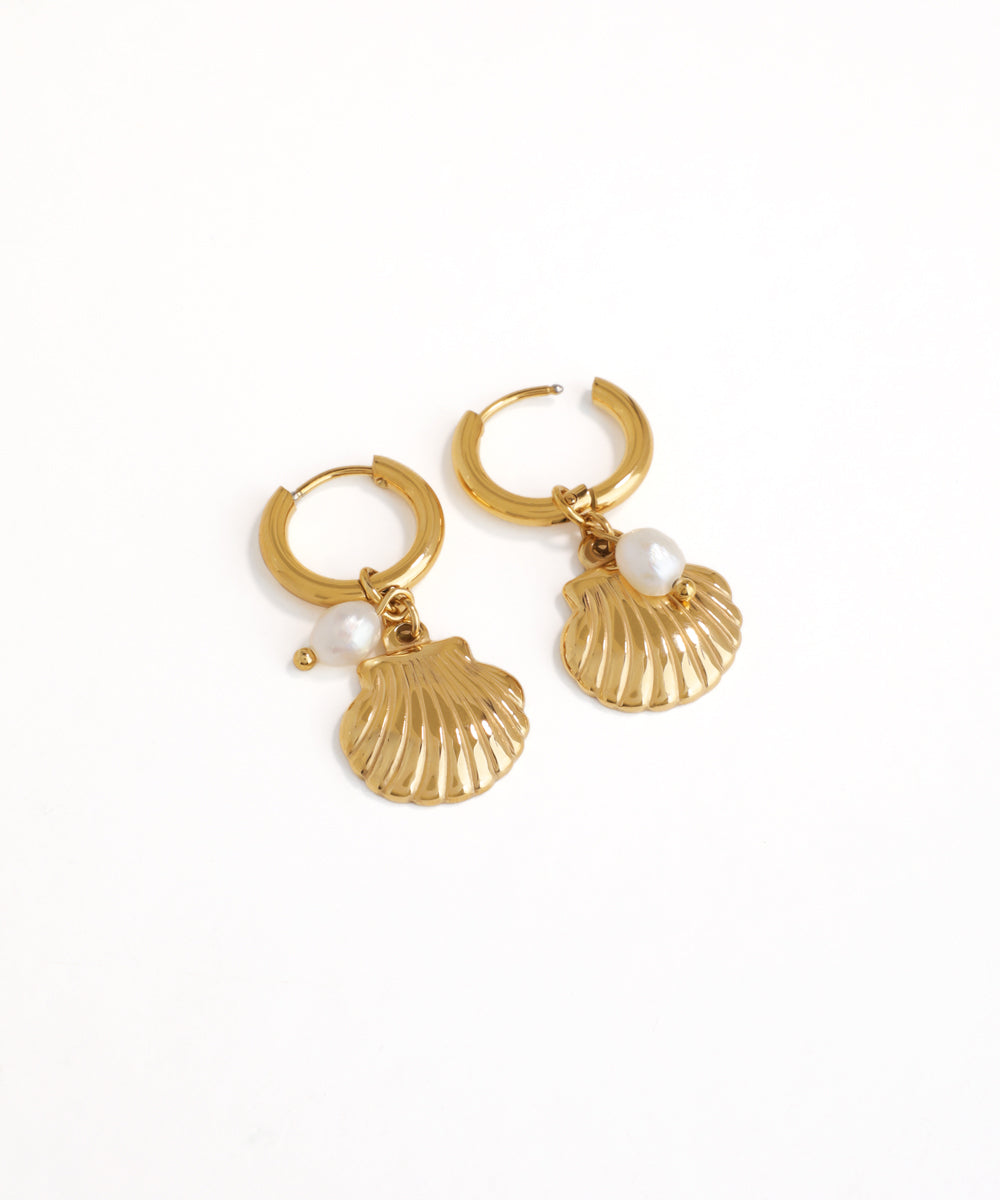 Nature-Inspired Shell Ear Earrings – Minimalist Gold Earrings