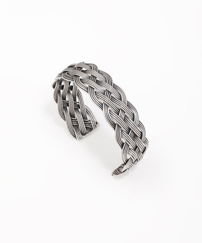 Oxidised kada with intricate woven pattern