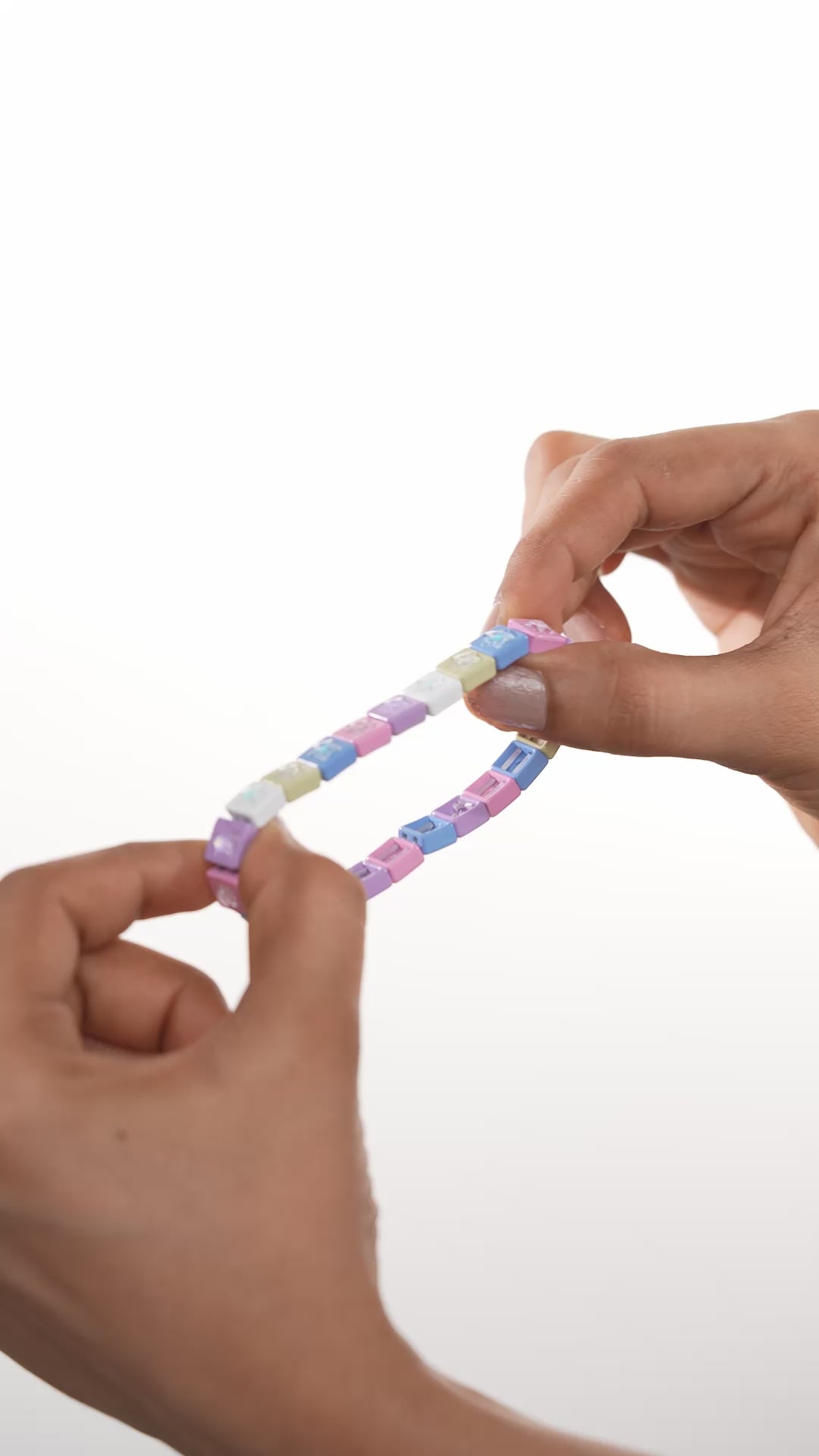 Load video: Starry Nights In Block: Golden Hour Bracelet | Stylika