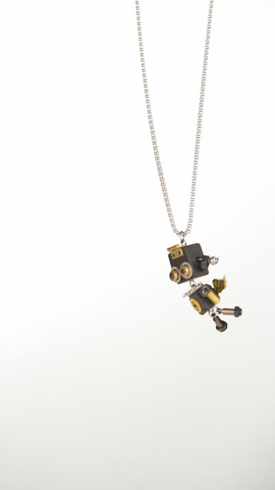 Robot Gearwing Pendant Necklace | Stylika