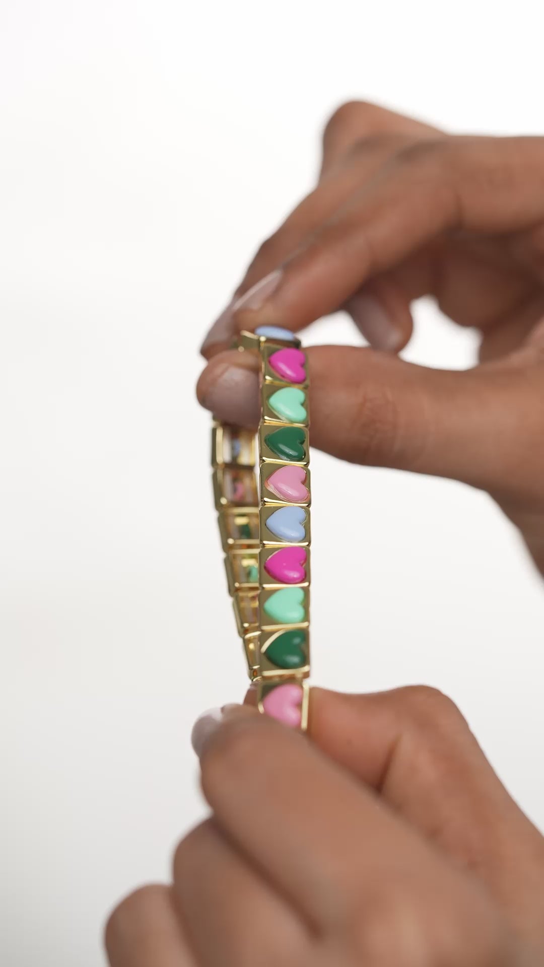 Load video: Love Letters In Block: Candy Crush Bracelet | Stylika